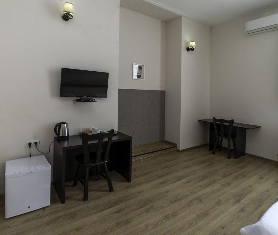 Backstreet Hotel - Near Tbilisi Central ภายนอก รูปภาพ